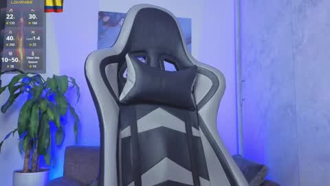 YEIKO ROMERO online show from March 13, 5:08 pm