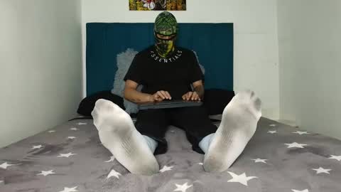 yeisongomezz online show from December 16, 8:36 pm