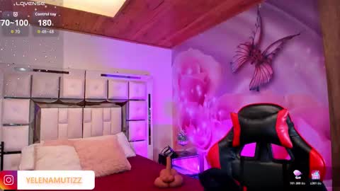 yelena  online show from November 20, 1:44 pm