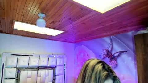 yelena  online show from January 12, 1:16 pm