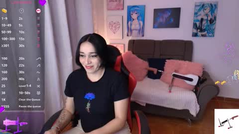 Snapshot of yeliana_sexy chatting on February 14, 1:13 am Valery online show from February 14, 1:13 am