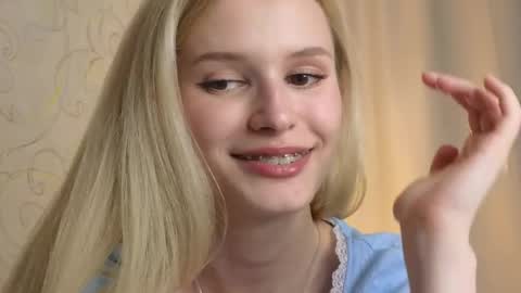 Yenna online show from April 18, 7:07 pm