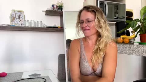 Zlata online show from February 6, 8:34 pm