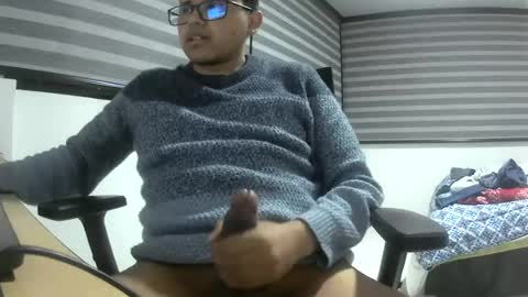 Snapshot of yesidxxx123_ chatting on June 30, 3:18 am yesidxxx123_ online show from June 30, 3:18 am