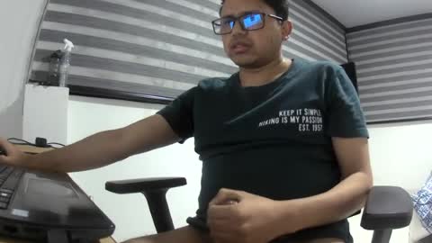 Snapshot of yesidxxx123_ chatting on July 15, 3:45 am yesidxxx123_ online show from July 15, 3:45 am