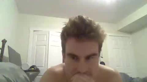 yesqueenyesqueen online show from January 17, 9:47 am