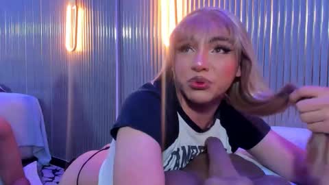 sofia online show from January 13, 10:04 pm