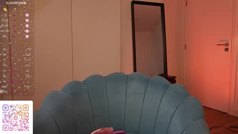 Kiki online show from December 21, 3:08 pm