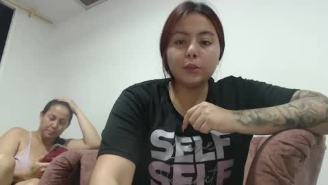 yessica and andres online show from May 27, 2:52 am