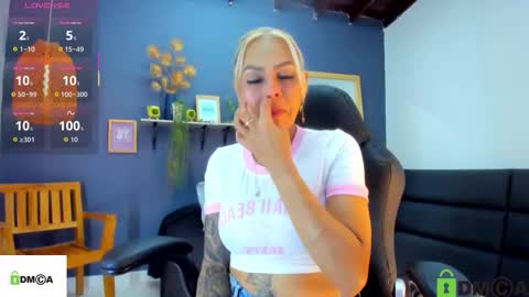 yessika_parker online show from October 1, 2:17 am