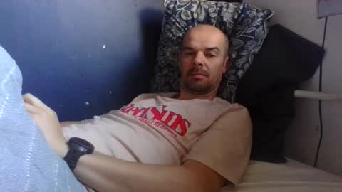 yewloo online show from October 5, 6:01 am