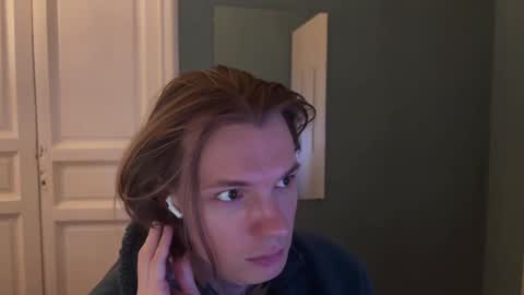 yexes online show from January 18, 6:21 pm