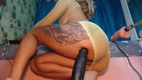 yeyecandy online show from November 29, 11:57 am