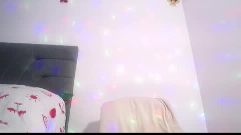 Yiny online show from November 24, 10:04 am