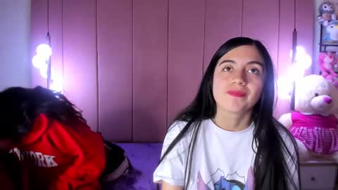 yinyang_luar online show from January 12, 7:19 pm