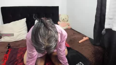 Snapshot of yinyyanghot chatting on October 21, 12:39 pm yinyyanghot online show from October 21, 12:39 pm