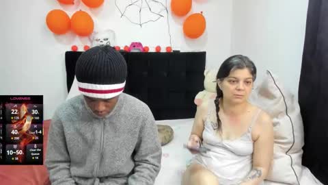 Snapshot of yinyyanghot chatting on October 31, 10:38 am yinyyanghot online show from October 31, 10:38 am