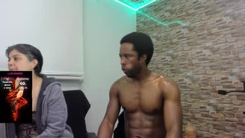 Snapshot of yinyyanghot chatting on November 16, 4:07 am yinyyanghot online show from November 16, 4:07 am