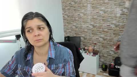 Snapshot of yinyyanghot chatting on November 24, 3:56 pm yinyyanghot online show from November 24, 3:56 pm