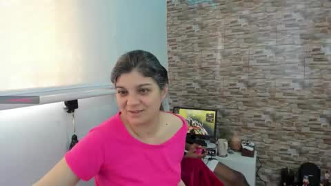 Snapshot of yinyyanghot chatting on December 4, 4:48 pm yinyyanghot online show from December 4, 4:48 pm