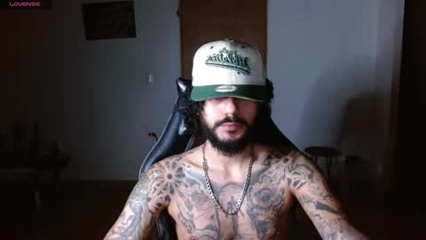 Snapshot of yio__cohen chatting on February 10, 6:50 am yio cohen online show from February 10, 6:50 am