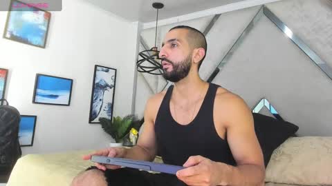 Snapshot of yiyo10_ chatting on January 1, 1:47 am Yiyo online show from January 1, 1:47 am