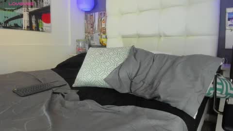 Snapshot of yiyo10_ chatting on January 5, 2:19 pm Yiyo online show from January 5, 2:19 pm