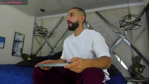 Snapshot of yiyo10_ chatting on February 8, 5:08 am Yiyo online show from February 8, 5:08 am