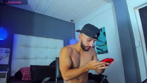 Snapshot of yiyo10_ chatting on September 19, 4:36 am Yiyo online show from September 19, 4:36 am