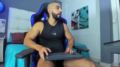 Snapshot of yiyo10_ chatting on September 25, 10:13 pm Yiyo online show from September 25, 10:13 pm