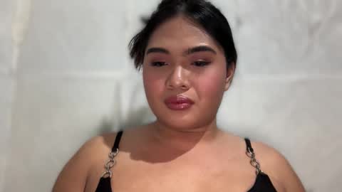 yllana love online show from December 17, 12:11 pm