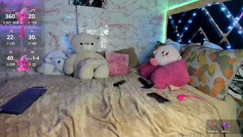 lucy online show from February 12, 4:33 am