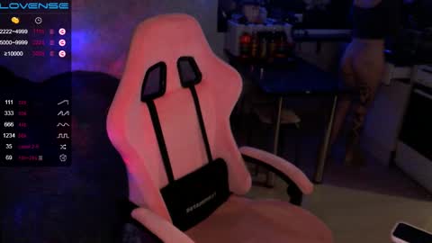     online show from February 7, 9:26 pm