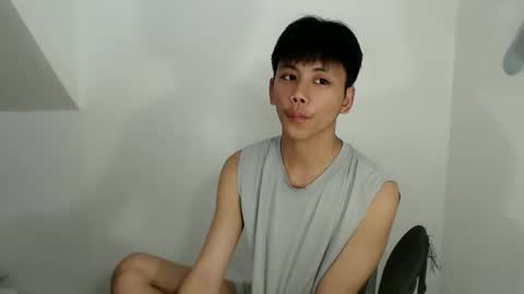 ynotyu online show from January 12, 2:33 pm