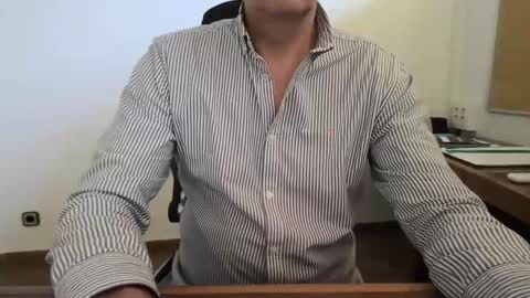 Yo47 online show from November 17, 2:45 pm