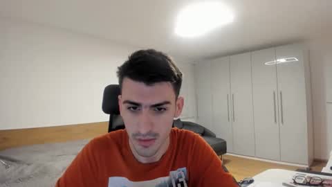 Snapshot of yoda130305 chatting on February 17, 6:03 pm yoda130305 online show from February 17, 6:03 pm