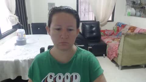 Snapshot of yohis_kiut25 chatting on February 4, 12:11 pm yohis online show from February 4, 12:11 pm