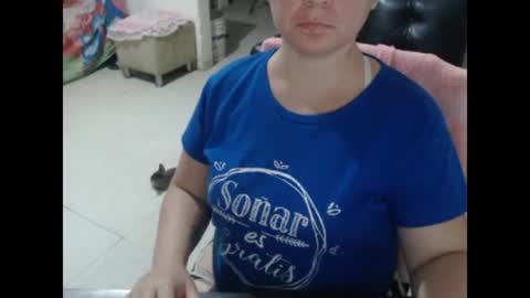 Snapshot of yohis_kiut25 chatting on February 25, 3:09 am yohis online show from February 25, 3:09 am