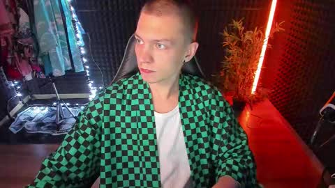 You can ask my name in pm online show from October 26, 5:30 pm