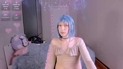 Mikaella - Mika online show from February 7, 10:24 pm