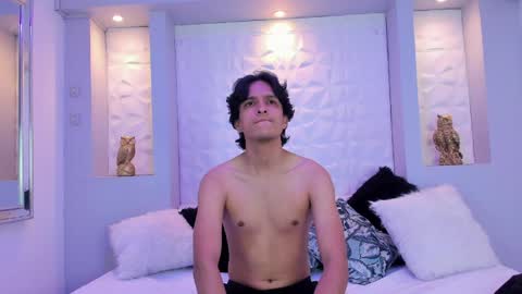 Snapshot of yoiirchi chatting on April 8, 6:30 pm Yoiirchi online show from April 8, 6:30 pm