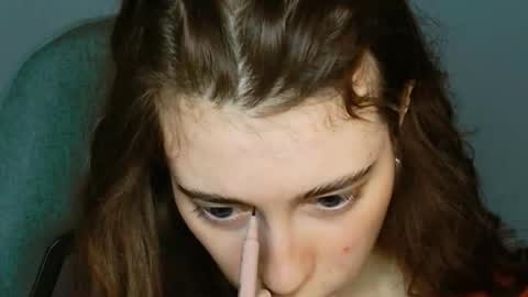 yoka_paradoxxx online show from October 29, 5:20 am