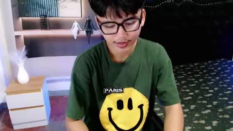 Snapshot of yokai24 chatting on June 24, 10:42 pm yokaii online show from June 24, 10:42 pm