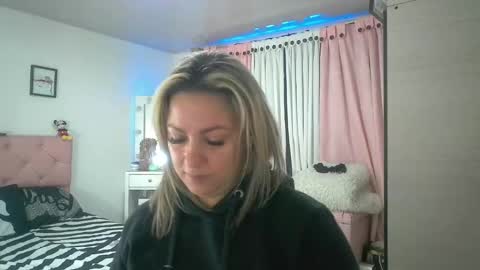 yokiko online show from September 12, 3:34 pm