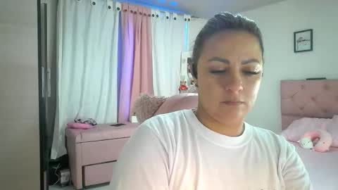 Snapshot of yokiko_daring chatting on May 11, 7:00 pm yokiko online show from May 11, 7:00 pm