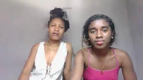 Snapshot of yolandrina05 chatting on September 21, 4:25 am yolandrina05 online show from September 21, 4:25 am