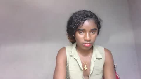 Snapshot of yolandrina05 chatting on September 22, 5:53 am yolandrina05 online show from September 22, 5:53 am