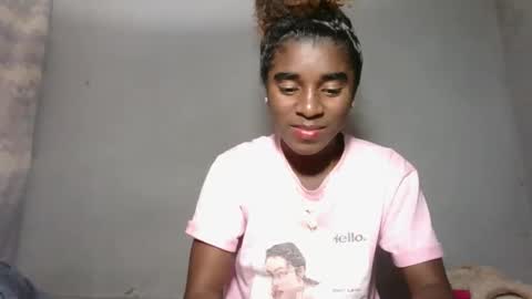 Snapshot of yolandrina05 chatting on September 30, 6:51 am yolandrina05 online show from September 30, 6:51 am