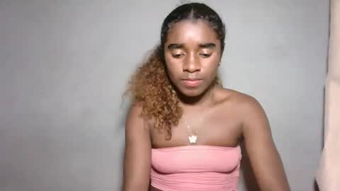 Snapshot of yolandrina05 chatting on October 10, 9:47 pm yolandrina05 online show from October 10, 9:47 pm
