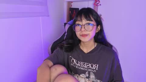 Yommi Winx online show from December 2, 2:17 am